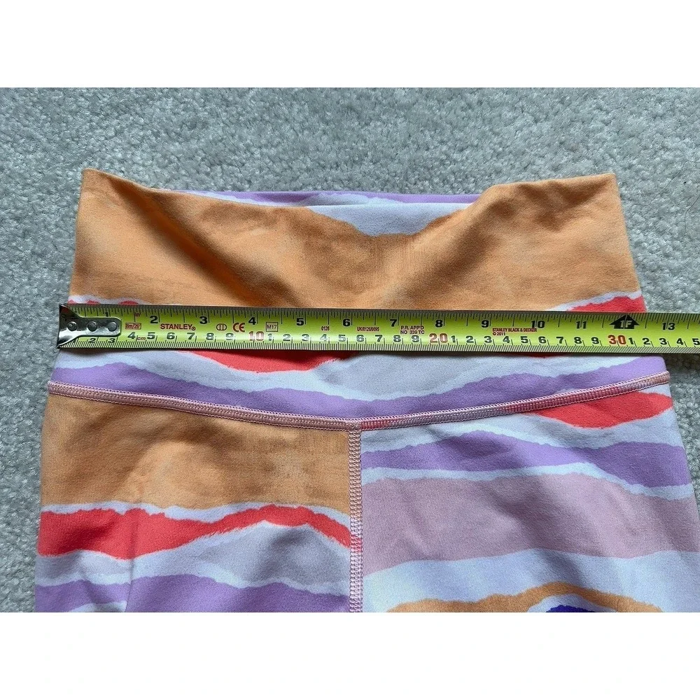 Lululemon True Self Crop Womens Leggings Size 6 Bleacher Stripe White Iris